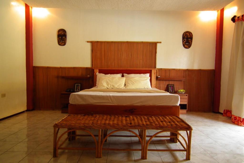 Lucbuan Cooper'S Beach Resort חדר תמונה