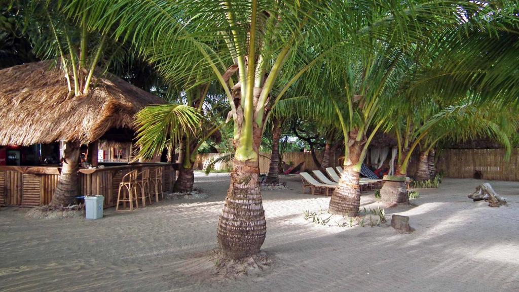 Lucbuan Cooper'S Beach Resort מראה חיצוני תמונה
