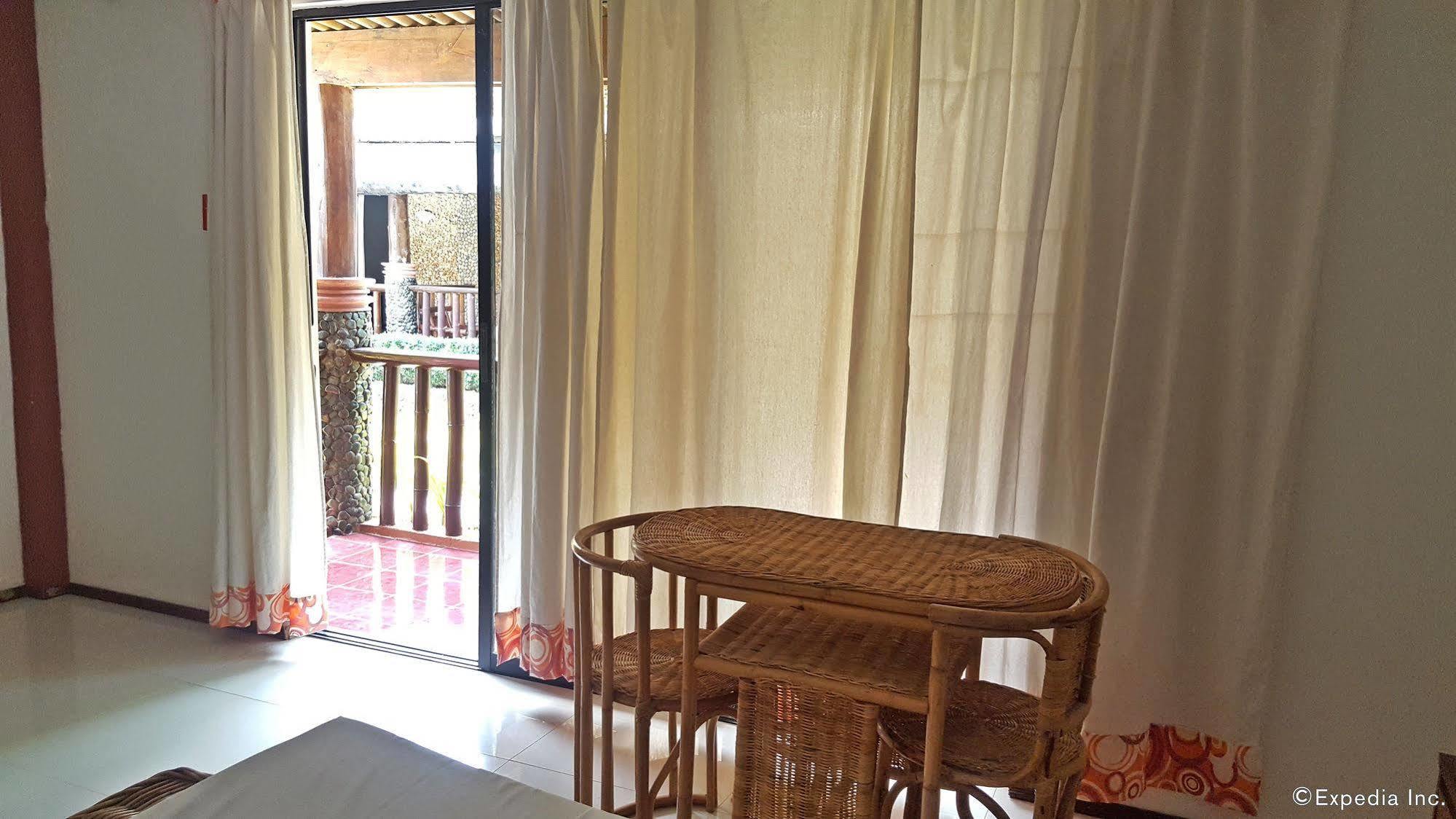 Lucbuan Cooper'S Beach Resort מראה חיצוני תמונה