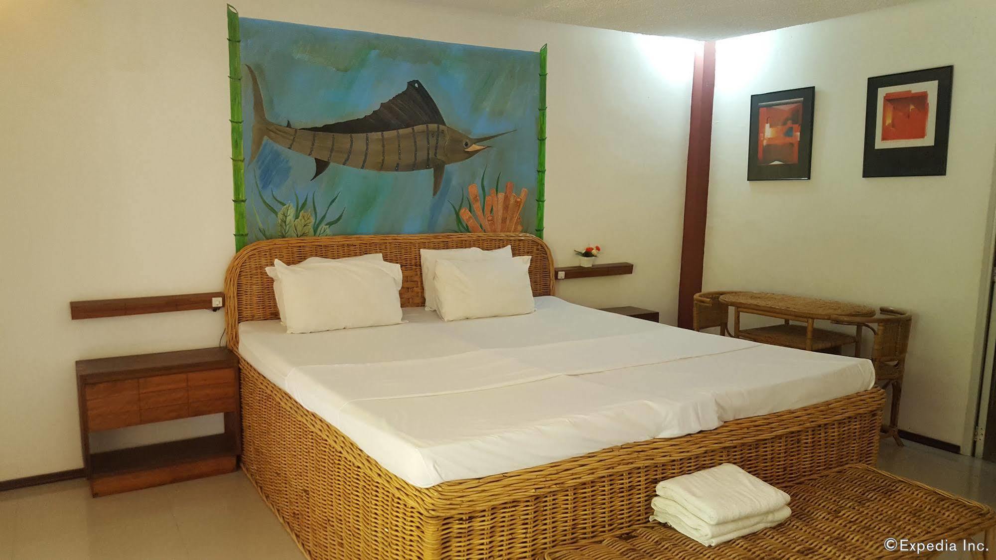 Lucbuan Cooper'S Beach Resort מראה חיצוני תמונה