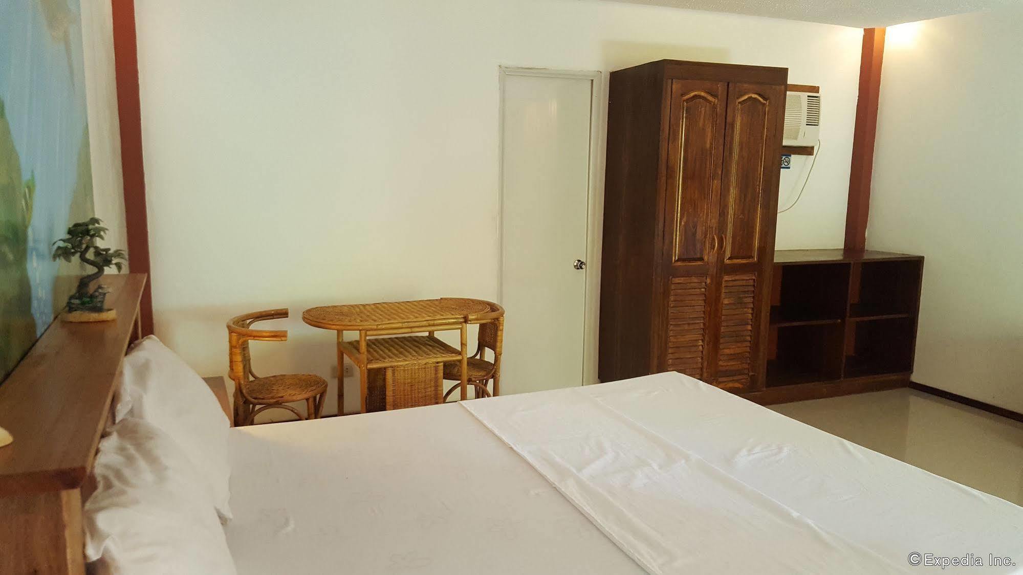 Lucbuan Cooper'S Beach Resort מראה חיצוני תמונה