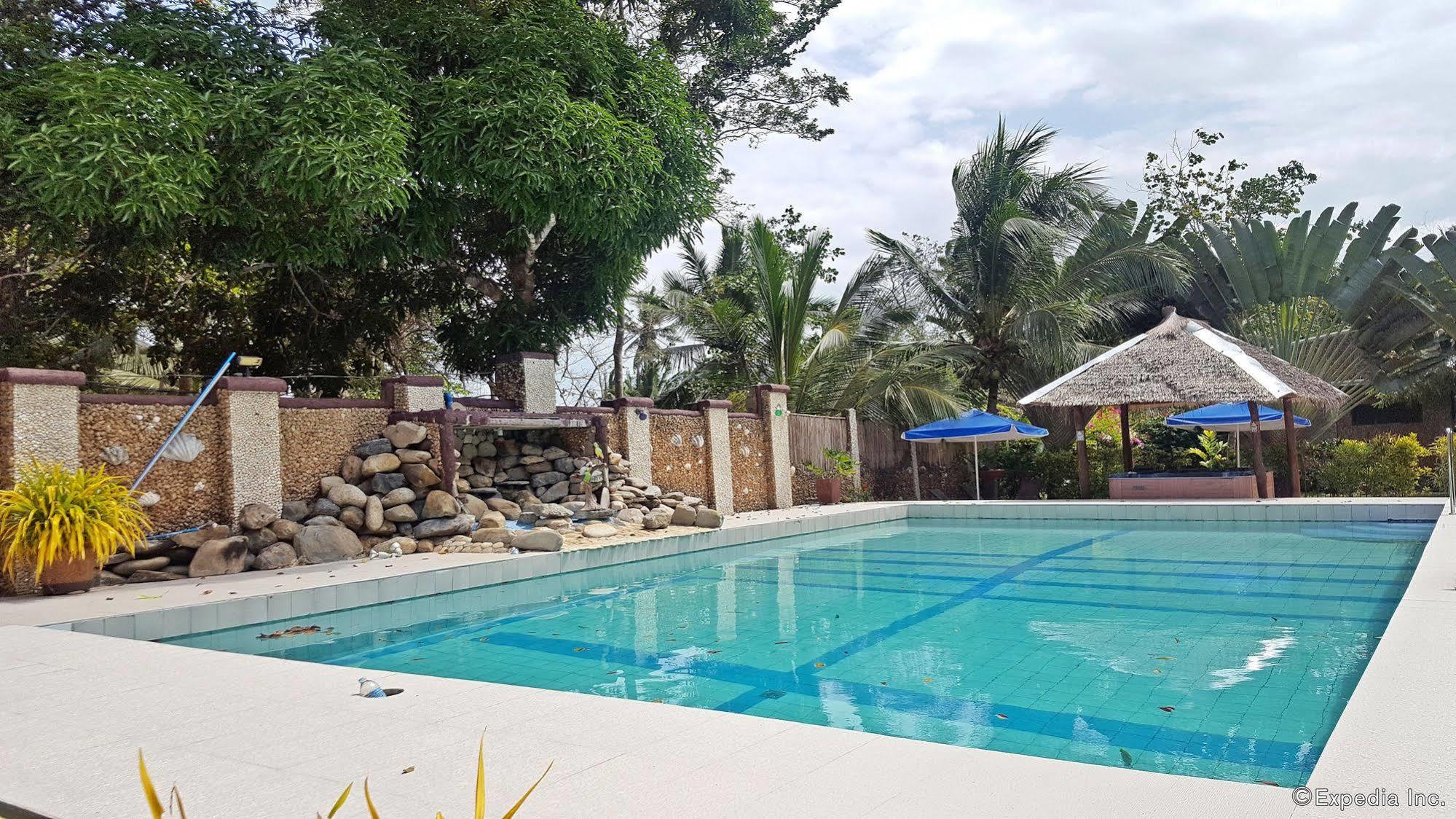 Lucbuan Cooper'S Beach Resort מראה חיצוני תמונה